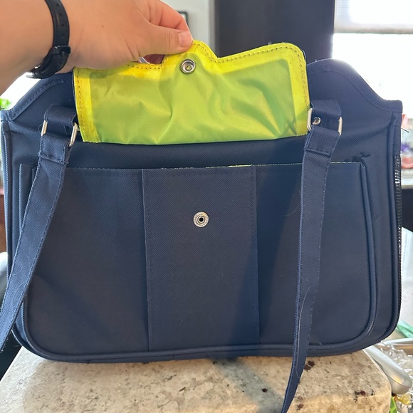 New never used small pet carrier - Picture 5 of 6